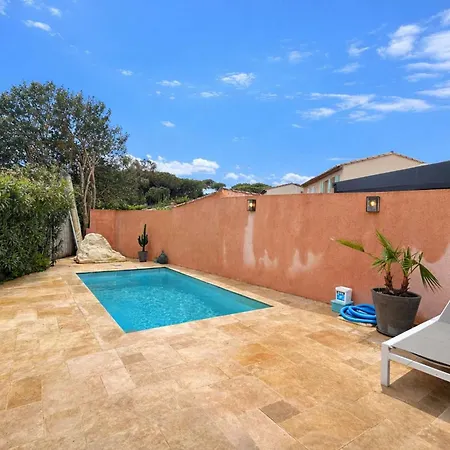Villa Sm006-004 Sainte Maxime Mazet Avec Jardin Et Piscine, 3 Pieces 6 Couchages Sainte-Maxime