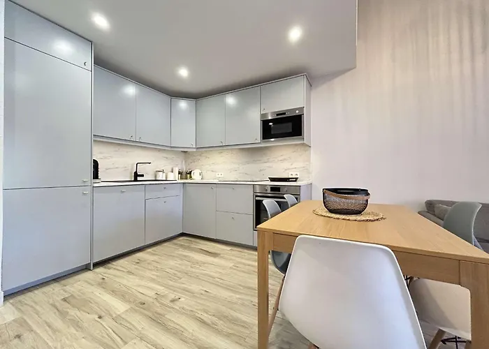 Sm006-004 Maxime Mazet Avec Jardin Et Piscine, 3 Pieces 6 Couchages *