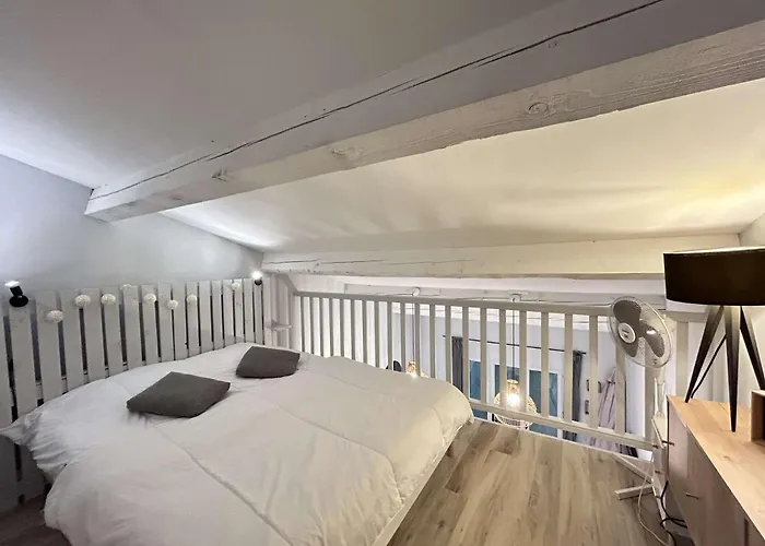 Villa Sm006-004 Maxime Mazet Avec Jardin Et Piscine, 3 Pieces 6 Couchages *